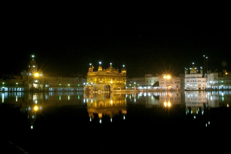 	Indien: Goldener Tempel in Amritsar Punjab	