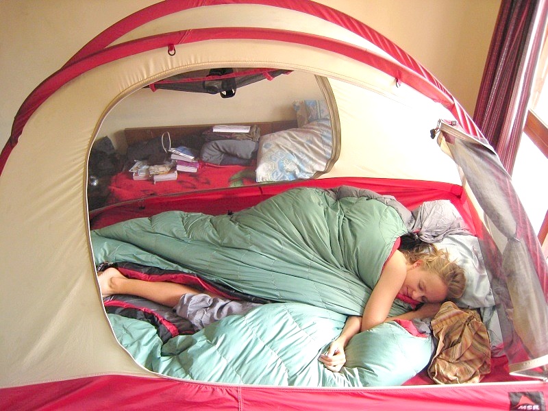 	Nepal: Sind die neuen Schlafsäcke kuschelig	